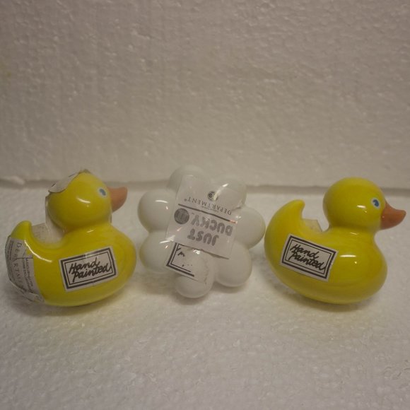 Department 56 Just Ducky Drawer Pulls and White Flower Drawer Pull - Picture 1 of 4